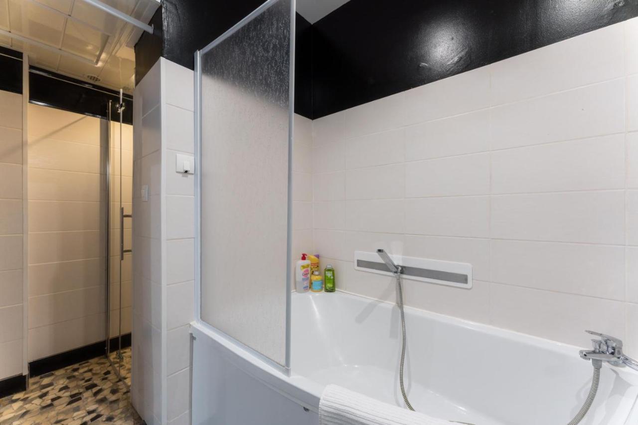 Casa Inca Calais - Appart Amazonas - Parking Free, Station Bagian luar foto